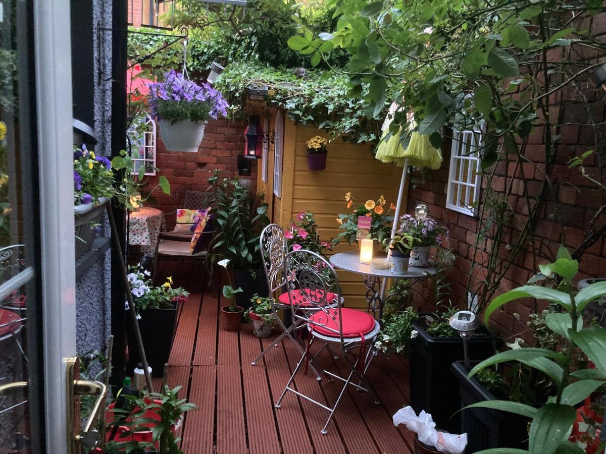 Mountroyal Victorian Studio Self Catering Apartment 3 Белфаст Экстерьер фото
